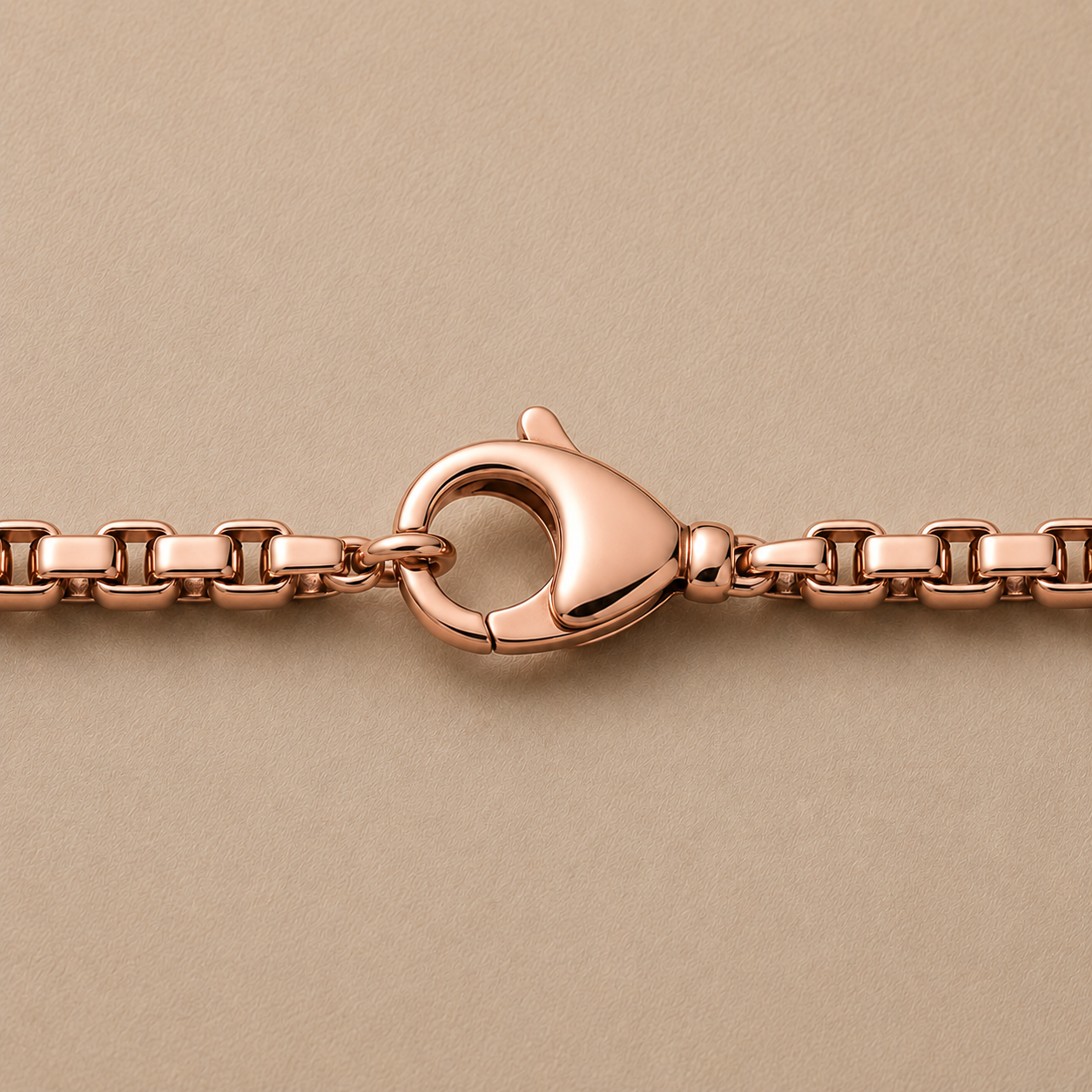 Luxe box chain